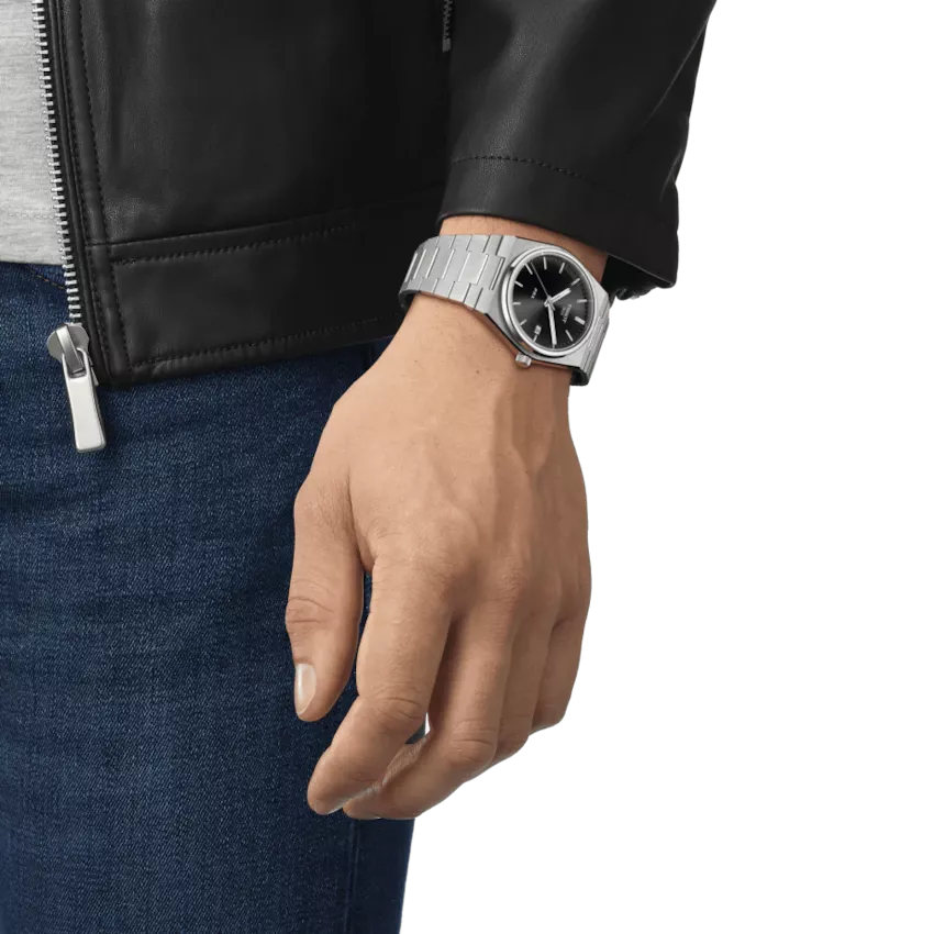 T137 410 11 051 00 WRIST 1