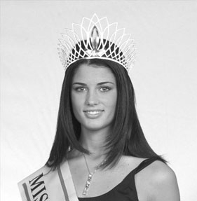2001 Daniela Ferolla