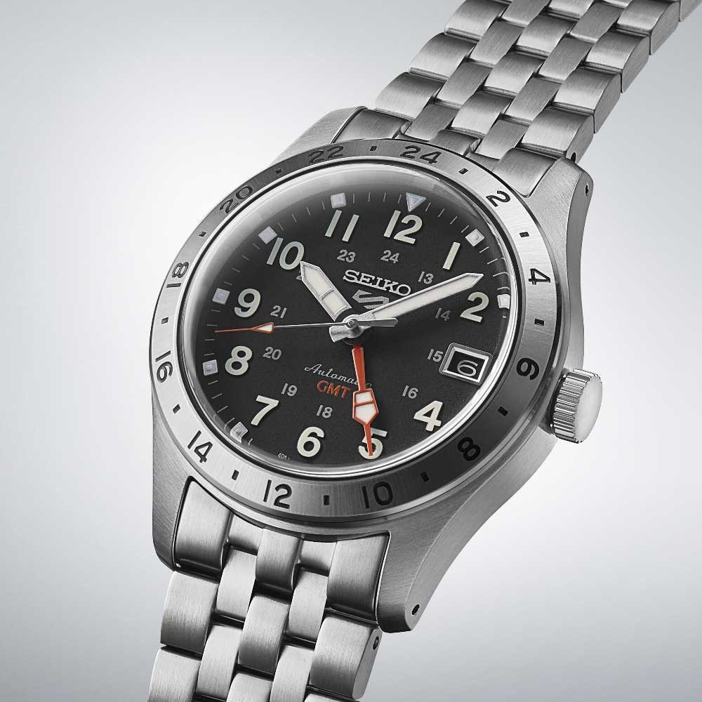 Orologio automatico gmt seiko 5 sports quadrante nero bracciale acciaio