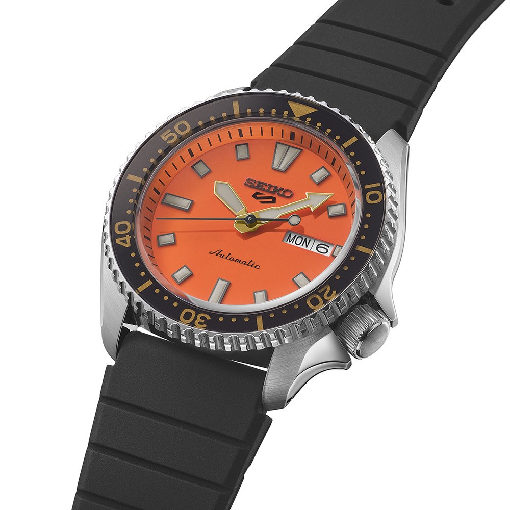 Seiko 5 sports men s automatic watch black dial skx series